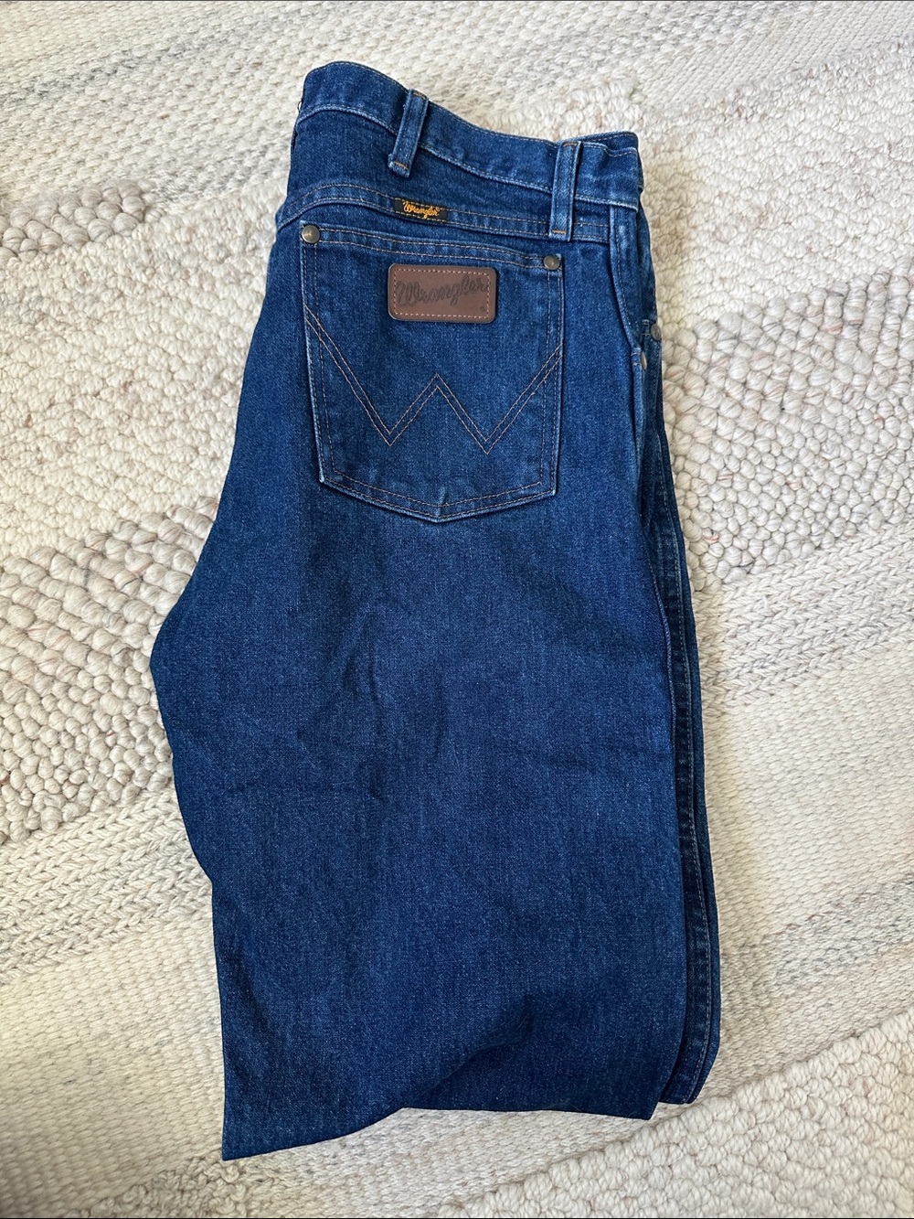 Wrangler Men’s Indigo Relaxed Jeans